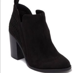 Madden Girl Black Evita Heeled Booties NIB Chelsea Style Boot